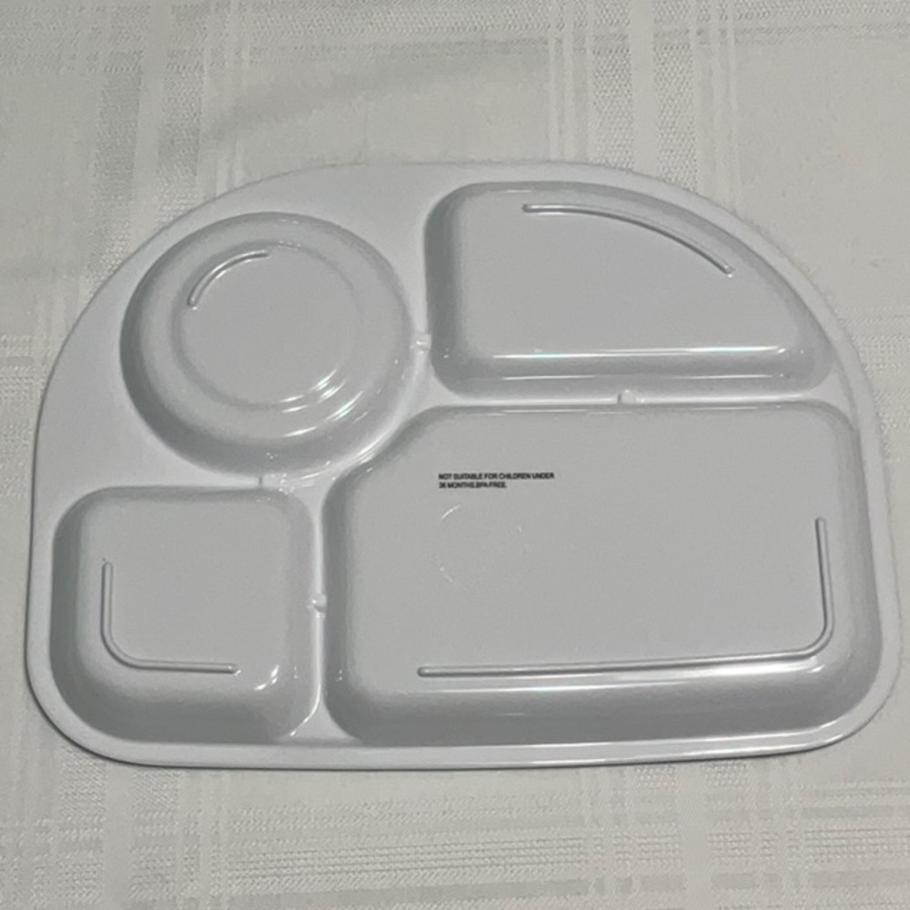 Child’s Plastic Compartment Plate Four Sections - Picture 2 of 4